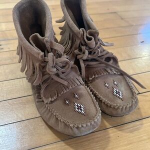 Manitoba mukluks Moccasins